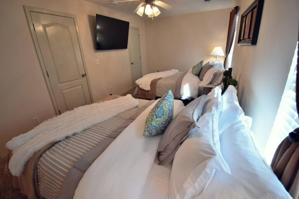 Cozy Renovated Winder Townhouse Traveller Awards 2025 Winner Buitenkant foto